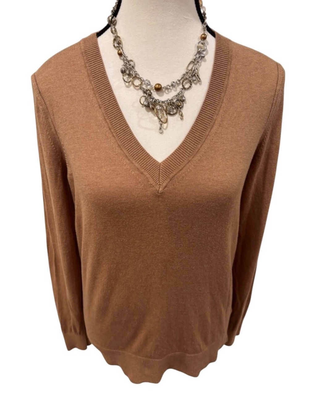 Banana Republic Women’s “Forever” V- Neck Cotton Blend Tan Sweater, size M